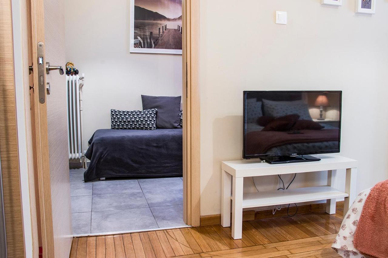 City Stay Close To The Metro A Charming Flat Athen Eksteriør bilde