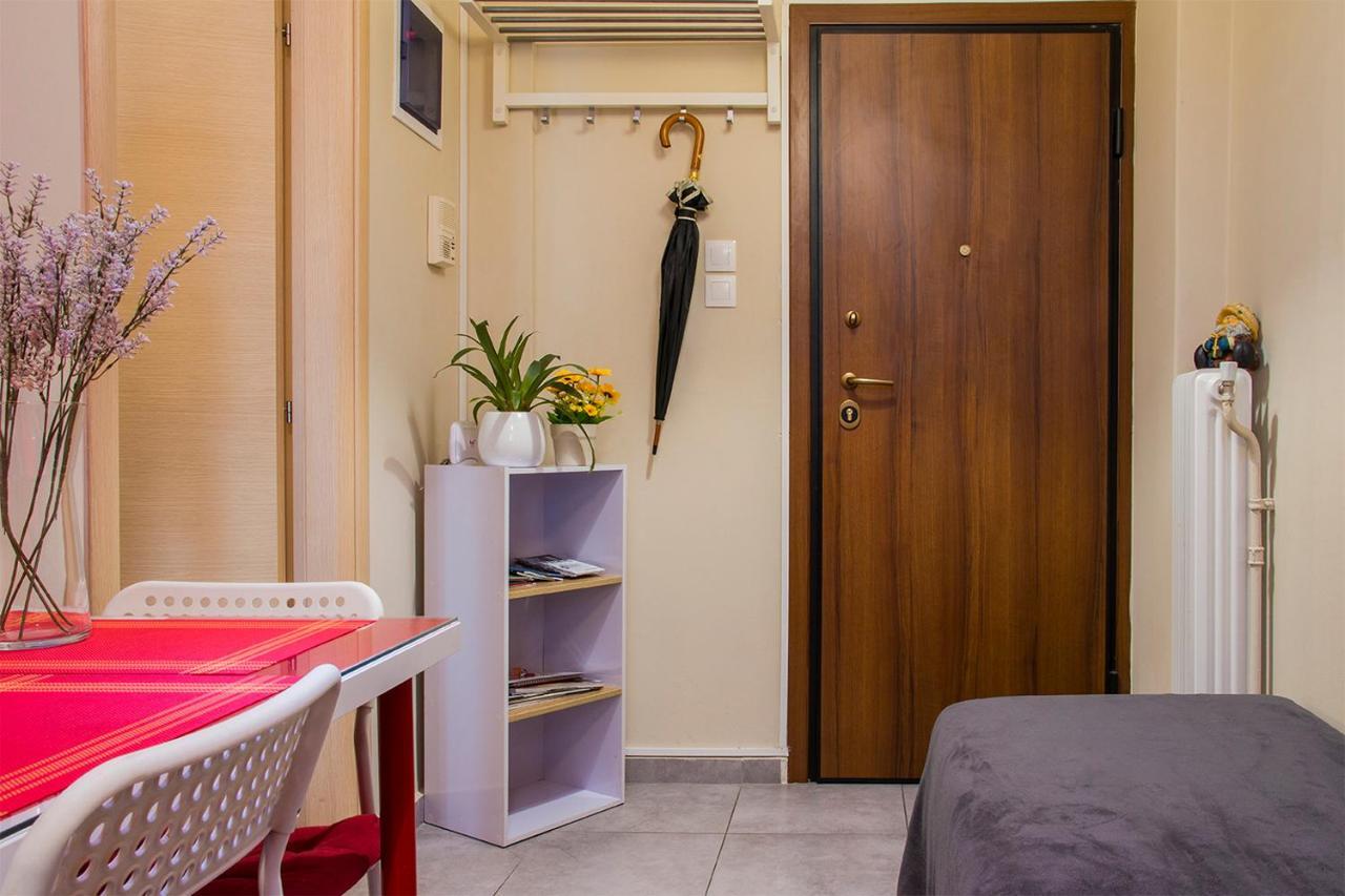 City Stay Close To The Metro A Charming Flat Athen Eksteriør bilde